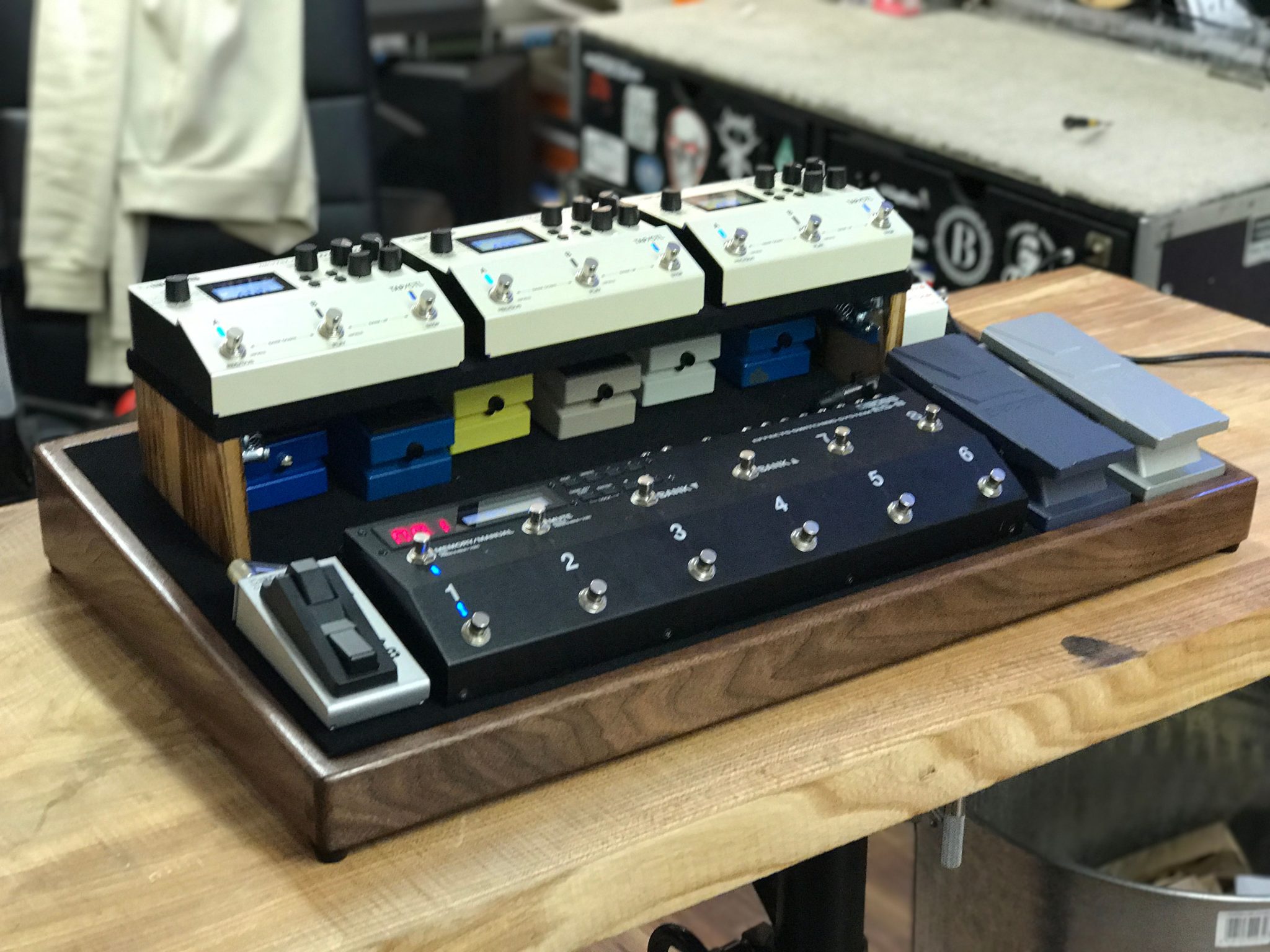 BOSS pedalboard built by Dean Rowbotham of DR Guitars
