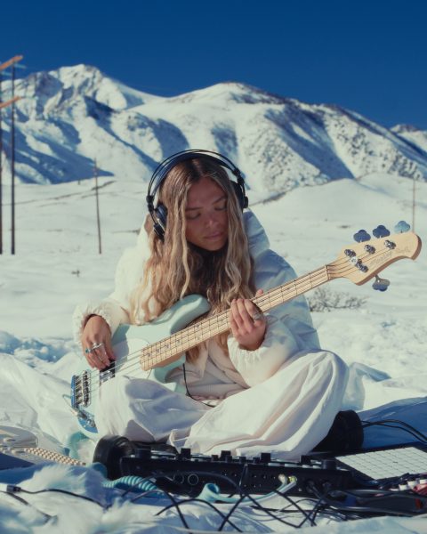 emma who? performs "Hollow" live using the BOSS RC-505mkII and VE-22 Vocal Performer