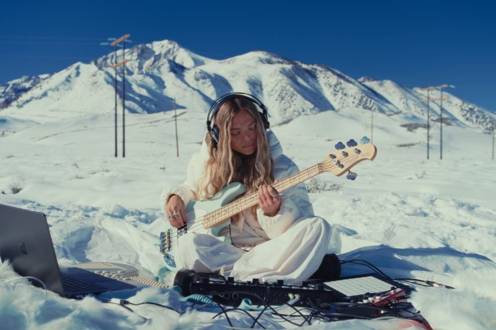 emma who? performs "Hollow" live using the BOSS RC-505mkII and VE-22 Vocal Performer