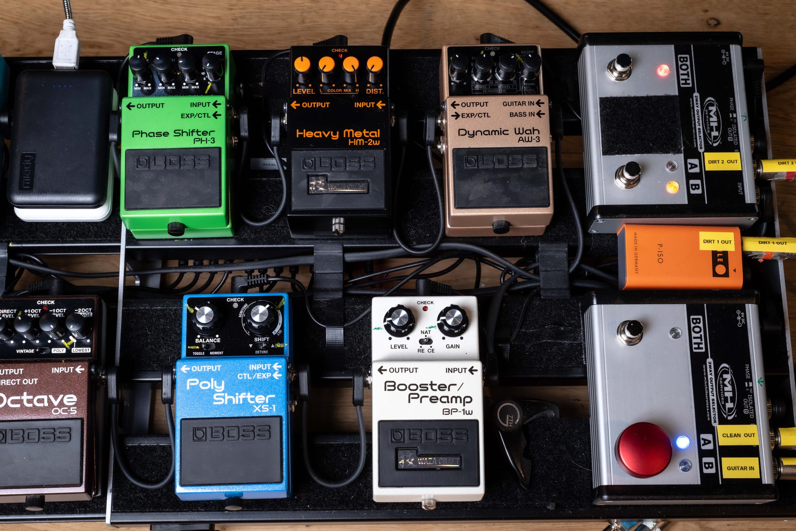 Skunk Anansie guitarist Ace's BOSS pedal (right hand side)